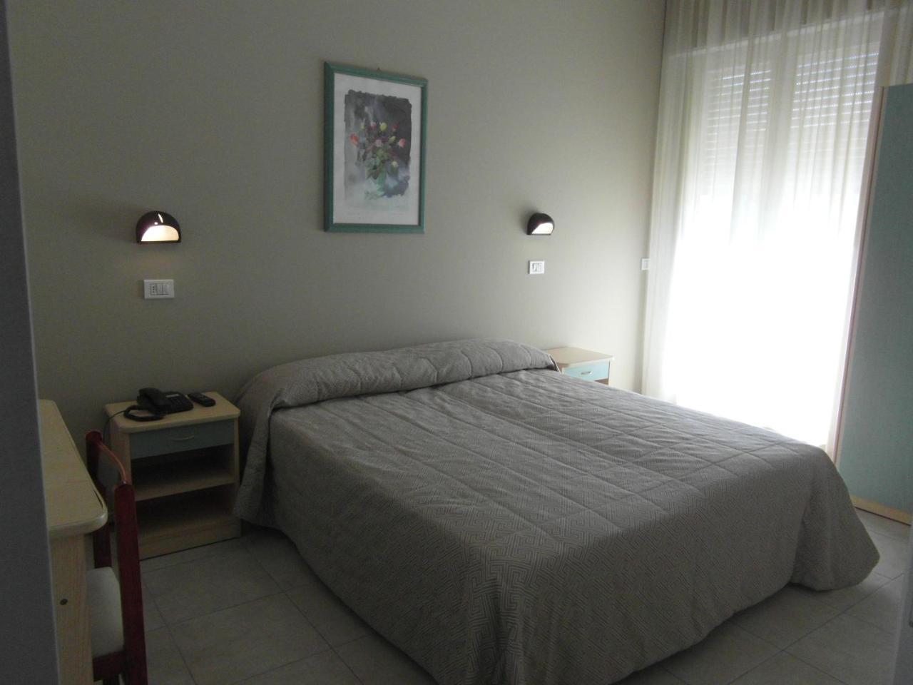 Hotel Admiral Cesenatico Buitenkant foto