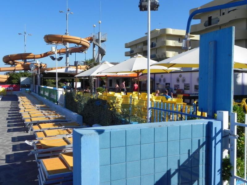 Hotel Admiral Cesenatico Buitenkant foto