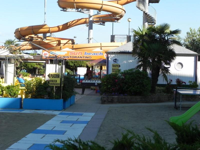 Hotel Admiral Cesenatico Buitenkant foto